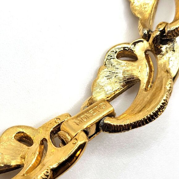 Monet Chunky Goldtone Bracelet Chain 7in - Picture 4 of 5